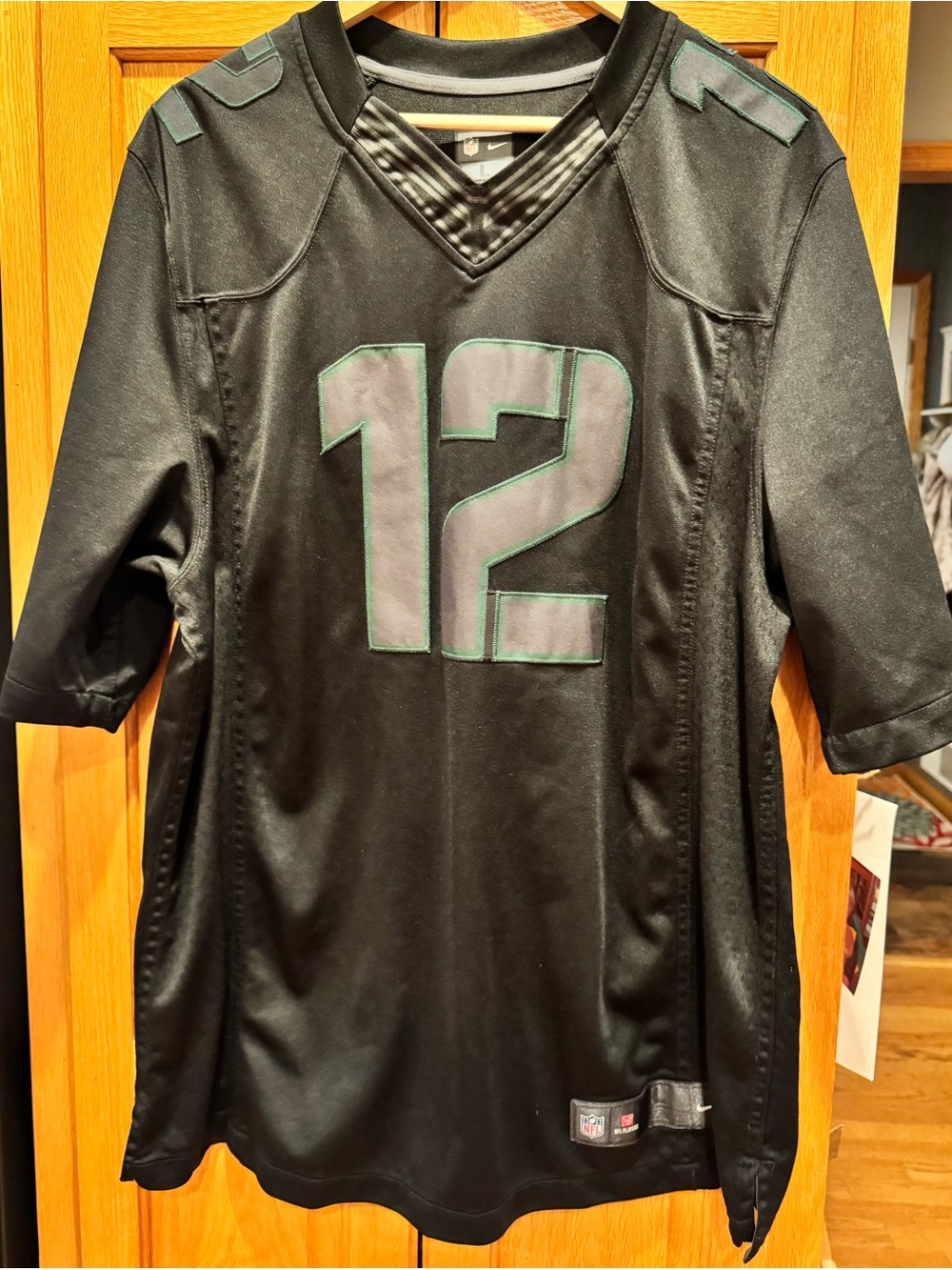 Men's Black Green Bay Packers Jersey with Rodger Number 12 - NFL Licensed